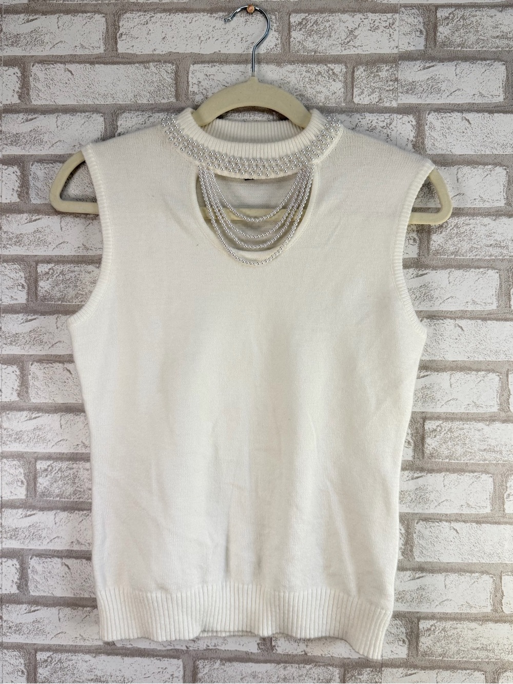 Sleeveless Cream Knit Tank with Beaded Collar